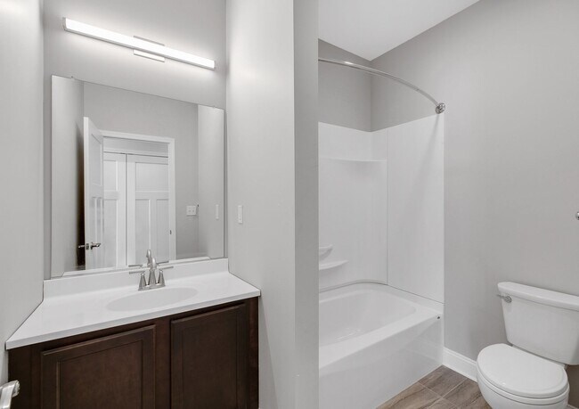 Building Photo - Reserves on Washington Park