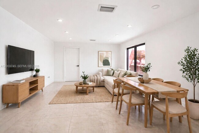 Building Photo - 1102 NW 103rd St