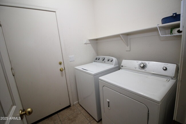 Building Photo - 4815 N 95th Ln
