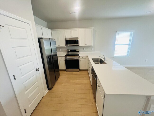 Building Photo - 16830 Orleans Dr
