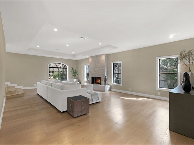 Building Photo - 5 Kings Heath