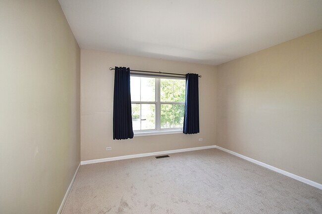 Building Photo - 312 Fairmont Ct