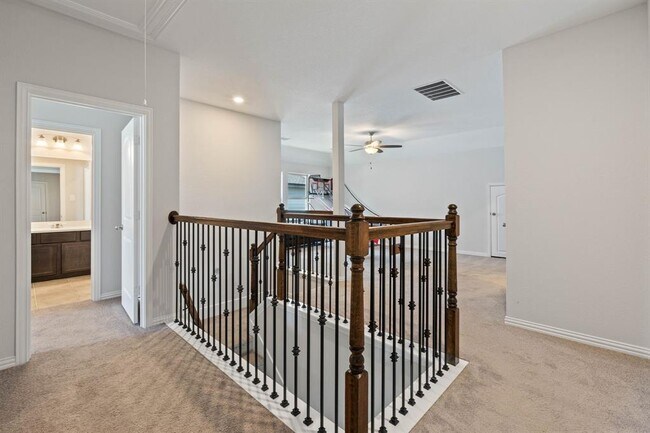 Building Photo - 519 Carina Gaze Dr