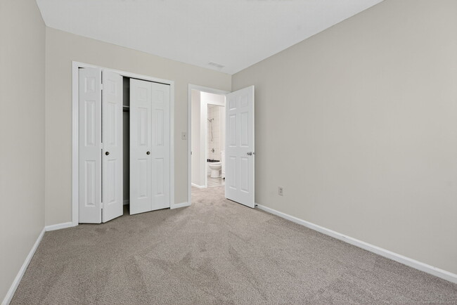 Building Photo - 128 Conestoga Way