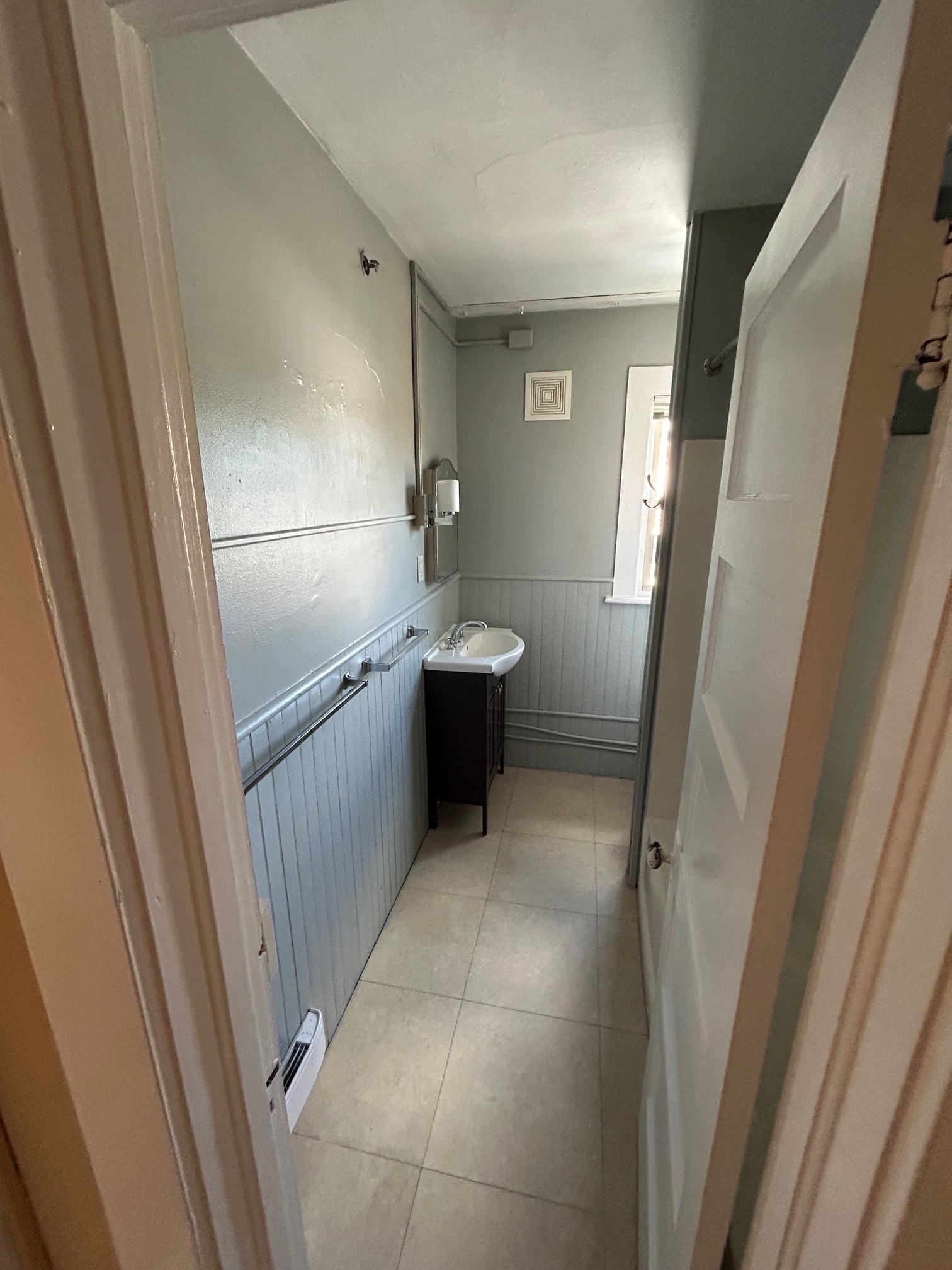 Building Photo - 27 Housatonic St