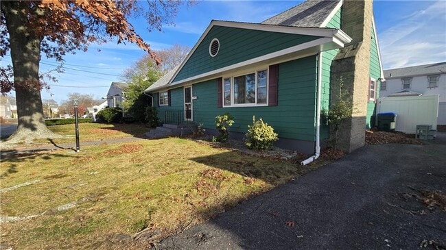 Building Photo - 7 Eliza St