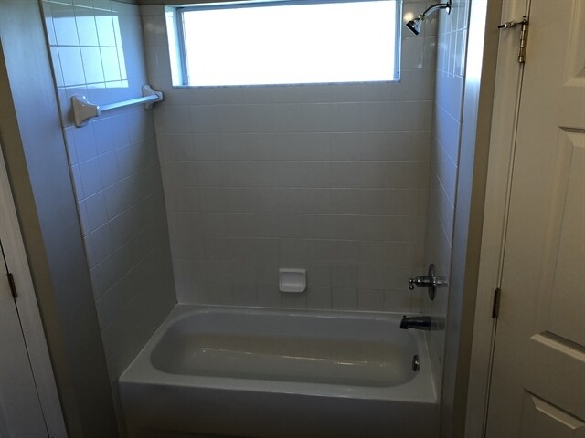 Building Photo - 7117 Rapid River Dr W