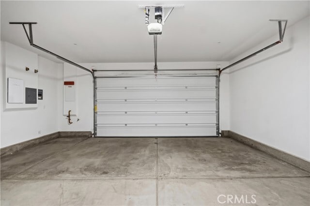 Building Photo - 208 Yerba
