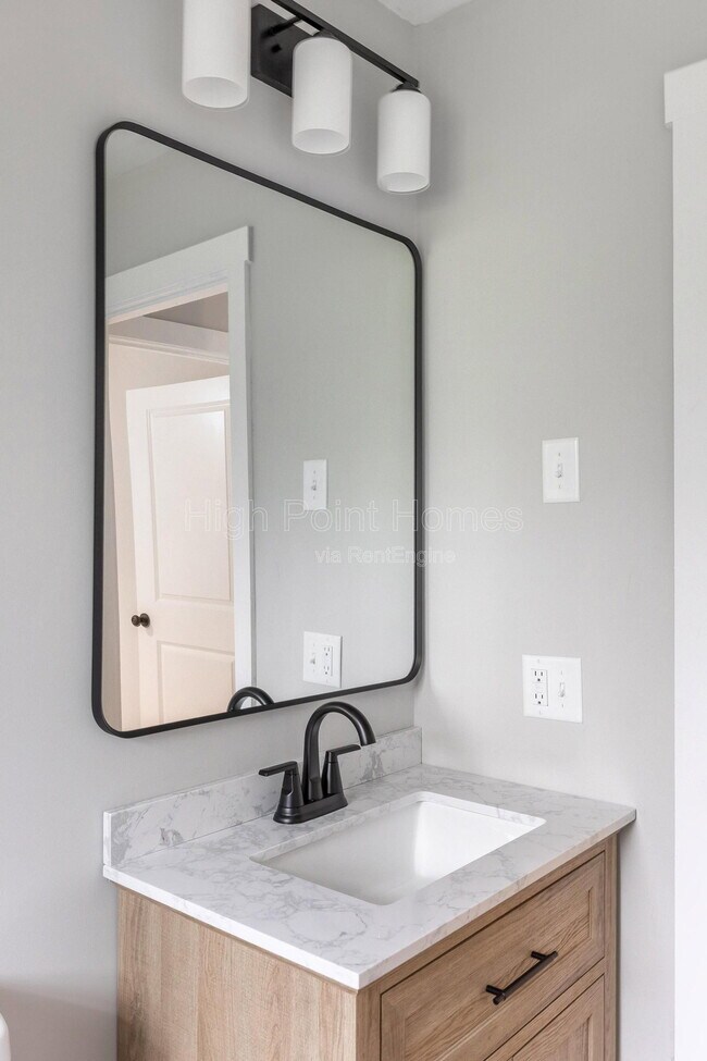 Building Photo - 5403 Kimbro St