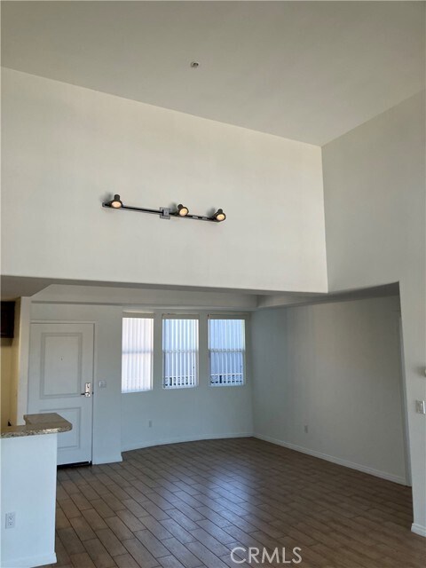 Building Photo - 11925 Kling St