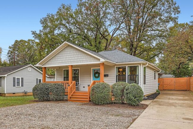 Building Photo - Beautifully Upgraded 3BD/2BA NoDA Bungalow...