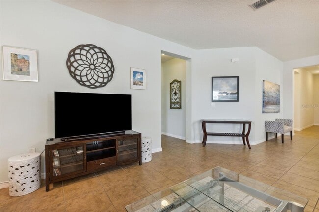 Building Photo - WATER view no rear neighbors quiet SF hous...