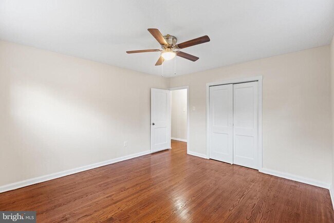 Building Photo - 705 Devon Rd