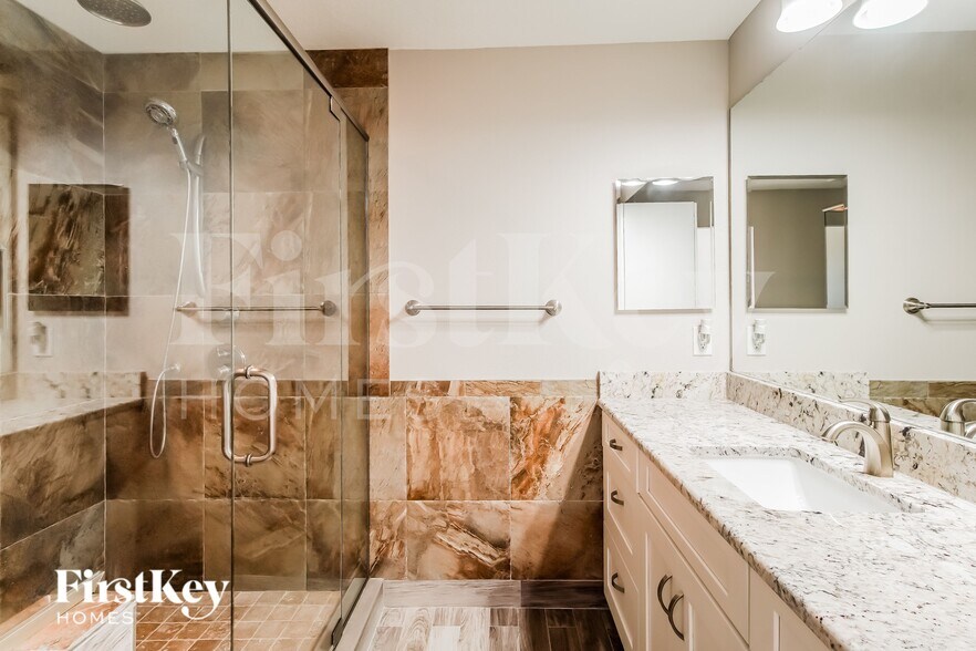 Building Photo - 3542 Cortland Dr