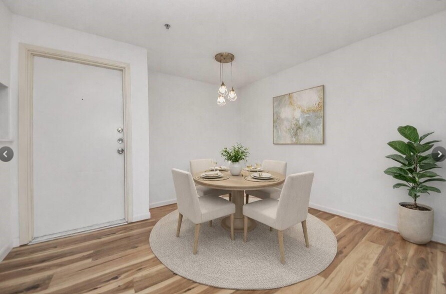 Building Photo - 10110 Forum West Dr