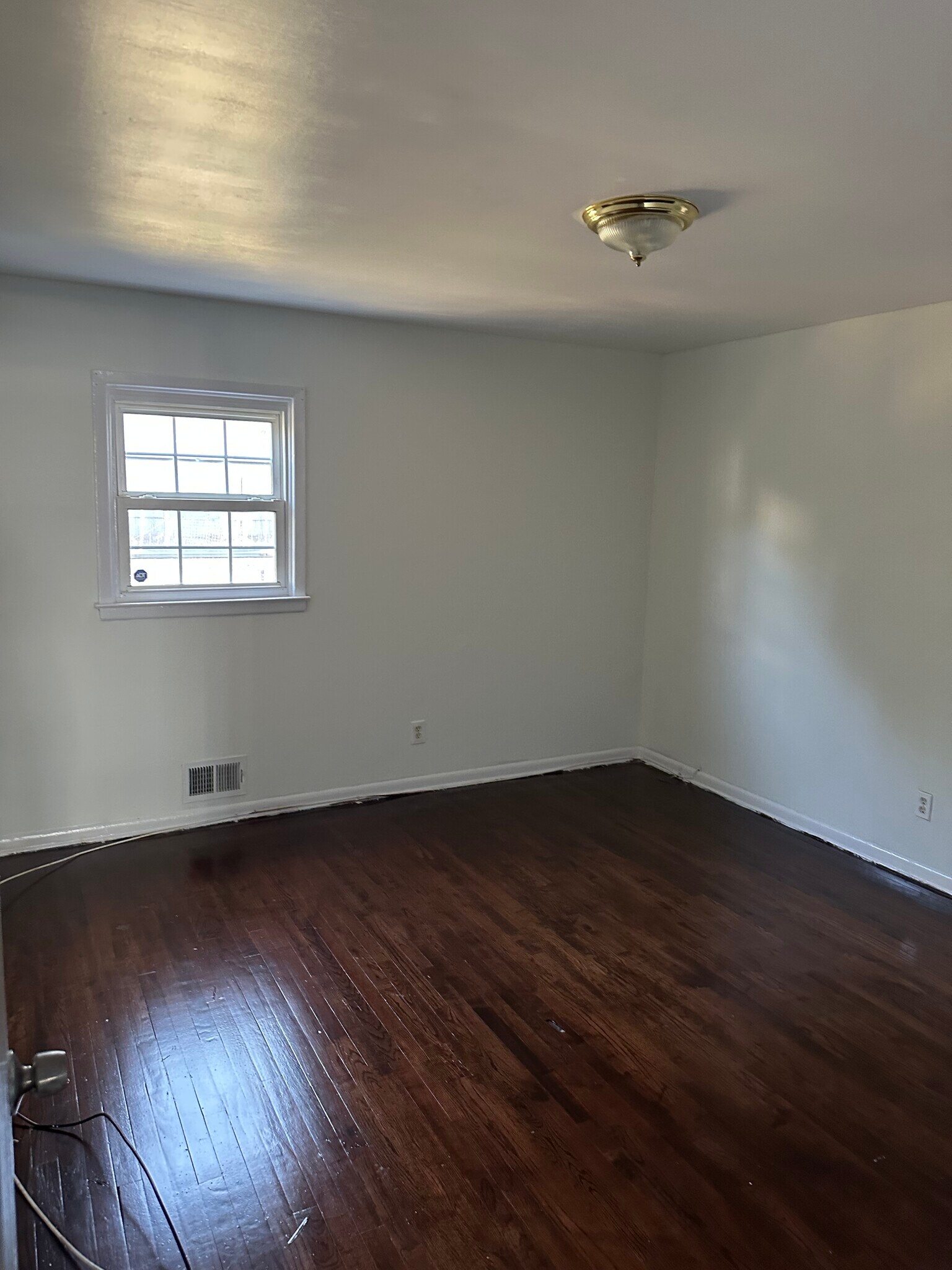 Building Photo - 36 Chester Ave