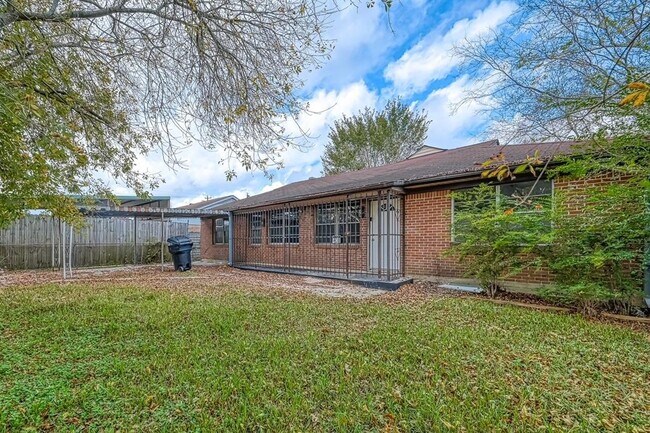Building Photo - 4113 Dawson Ln