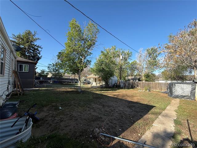Building Photo - 1349 Kenton St