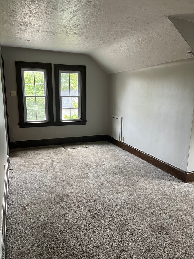 724 Crosby St 724 Crosby St Akron OH 44302 Apartment Finder