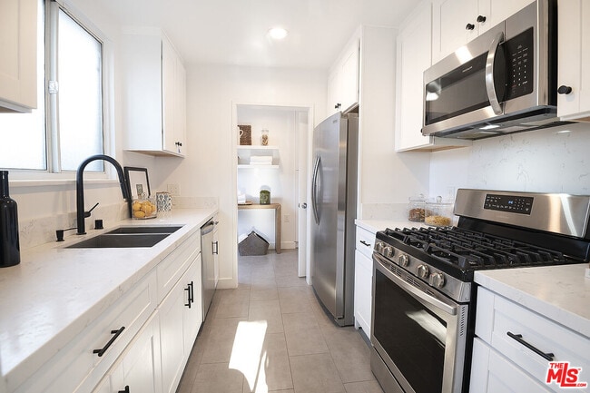 Building Photo - 2441 14th St