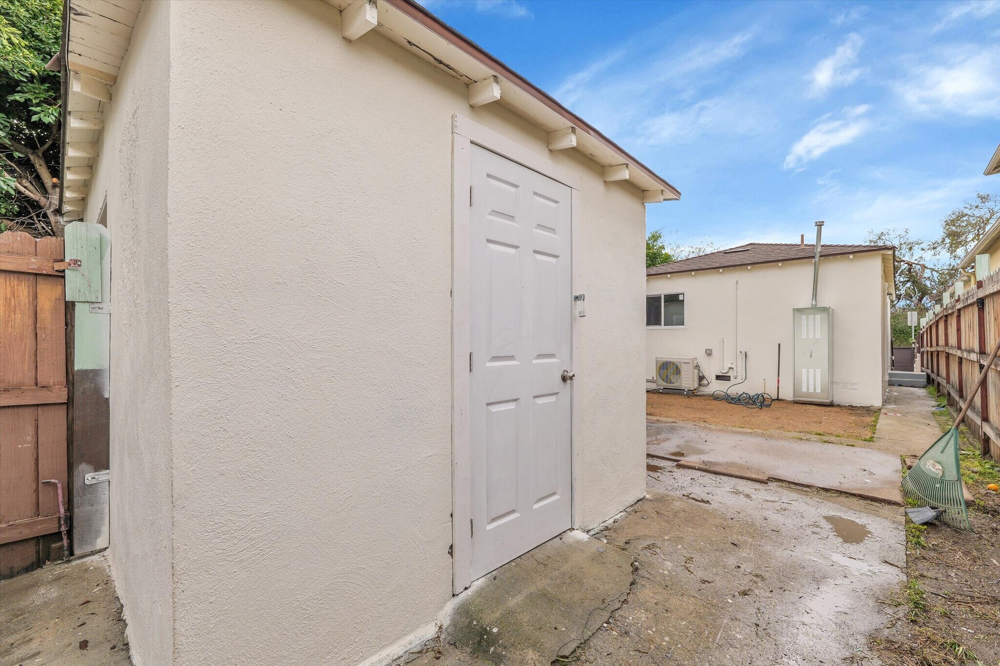 Building Photo - 4078 Alla Rd