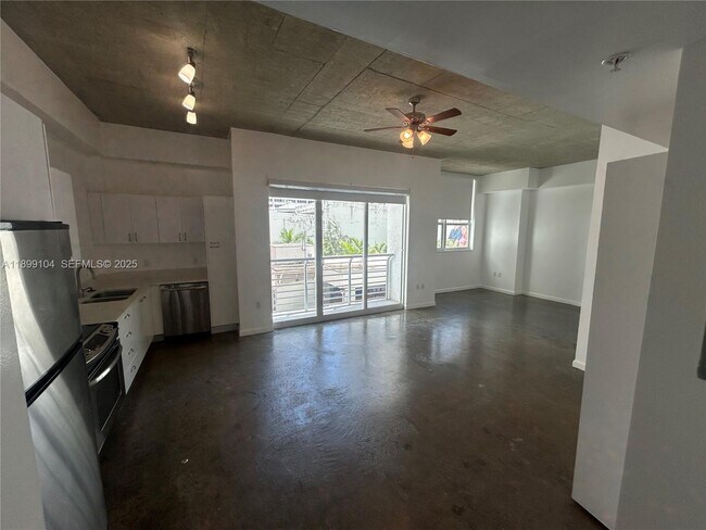 Primary Photo - 133 NE 2nd Ave