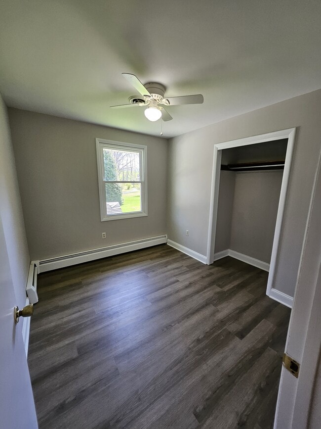 Building Photo - 4738 Grand Valley Rd