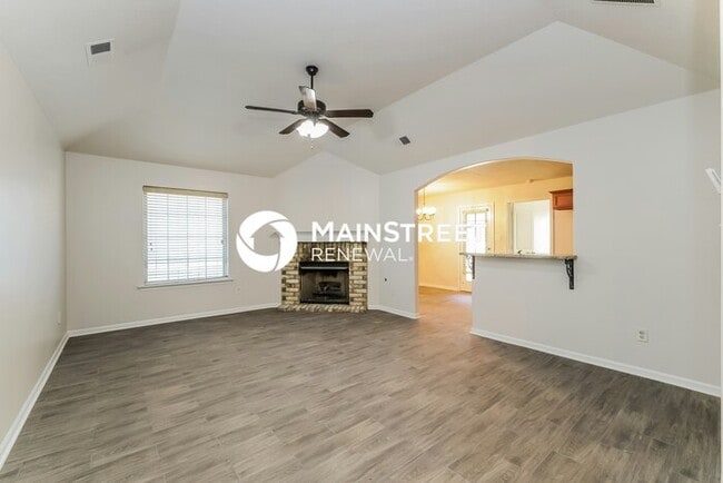 Building Photo - 4 Bedroom Pet-Friendly Home in CORDOVA, TN...