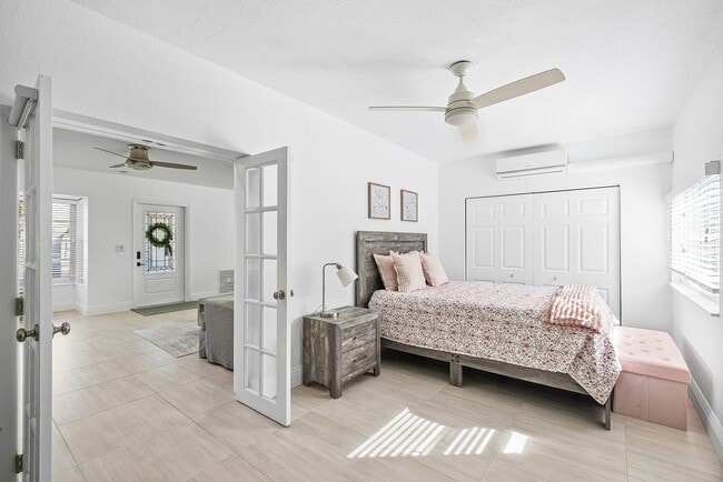 Building Photo - 124 Oregon Ln