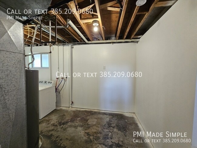 Building Photo - 260 S 400 E