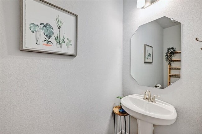 Building Photo - 12813 Leatherback Ln