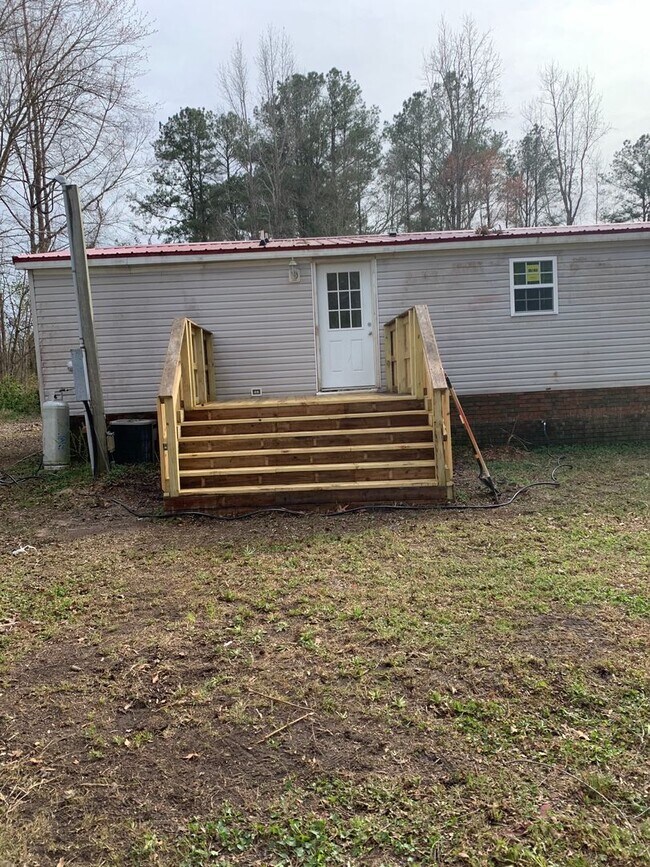 Building Photo - Enjoy Your NEW NEW NEW Home in Vanceboro
