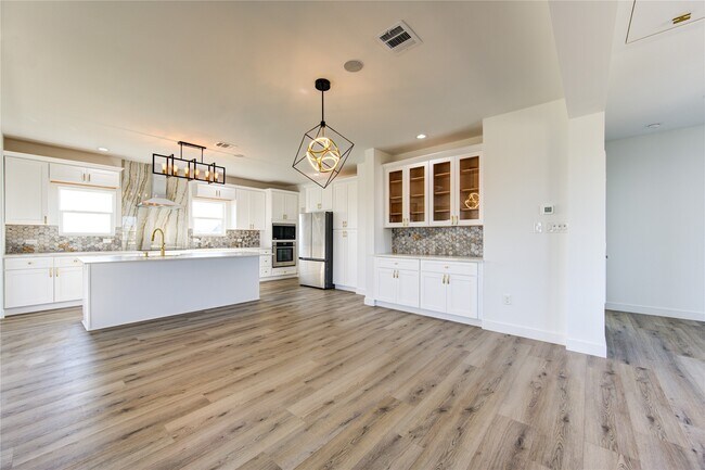 Building Photo - 21201 Scissor Tail Ln