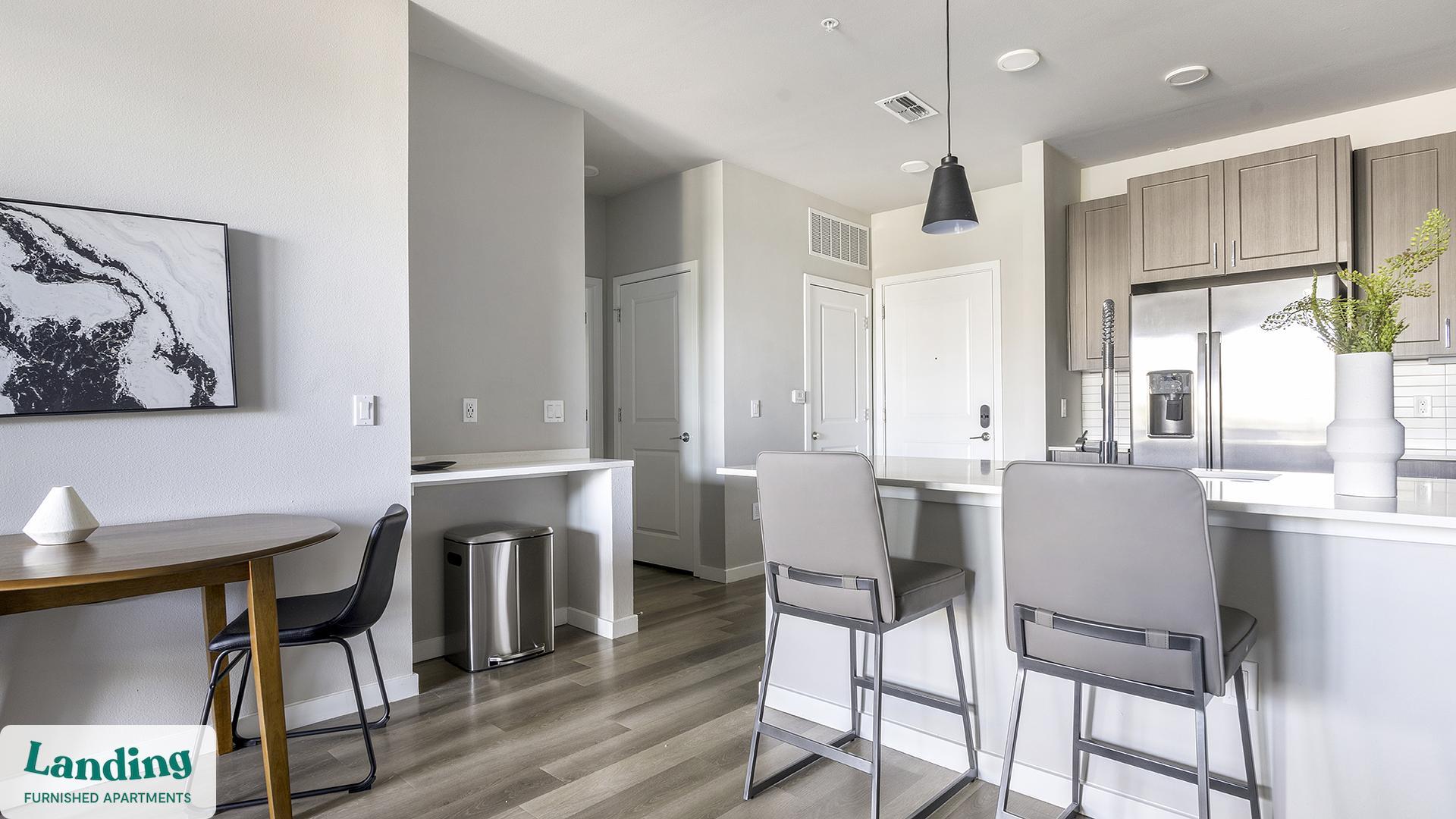 Building Photo - 6850 Foxtail Palm Wy