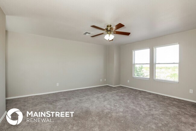 Building Photo - 6193 E Stonechat Dr