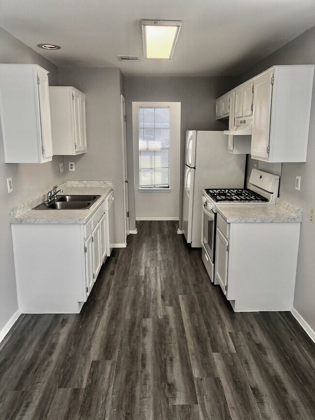 Primary Photo - 12402 Alderbrook Dr