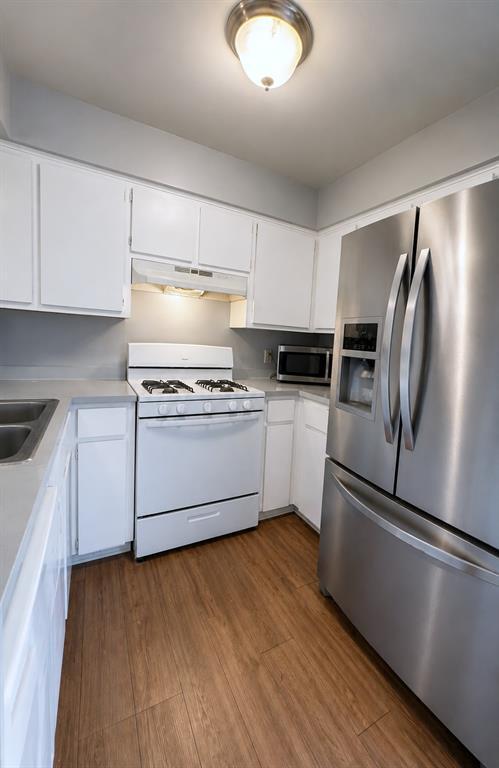 Building Photo - 2116 Gaston Pl Dr