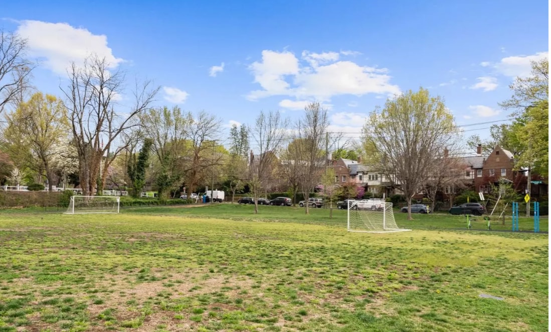 Building Photo - 4491 MacArthur Blvd NW