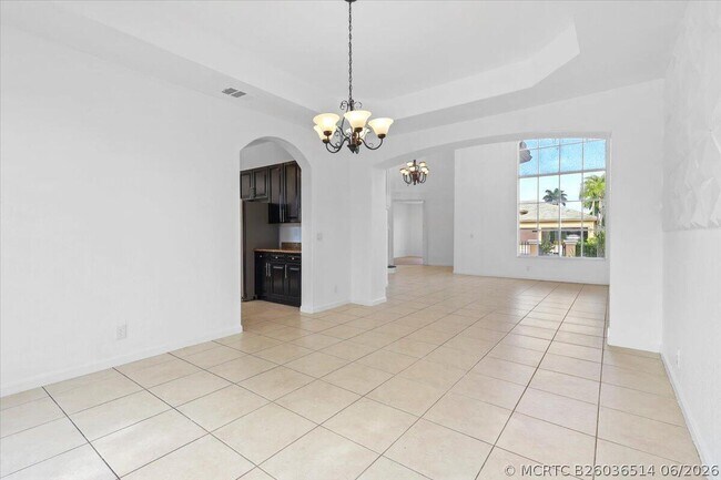 Building Photo - 1831 Waldorf Dr