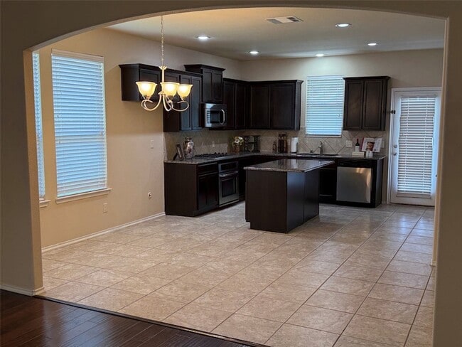 Building Photo - 313 Cherry Spring Dr