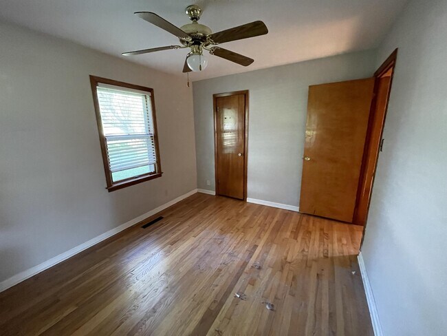 Building Photo - 395 Schooley Dr