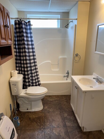 Building Photo - 100 Brook St