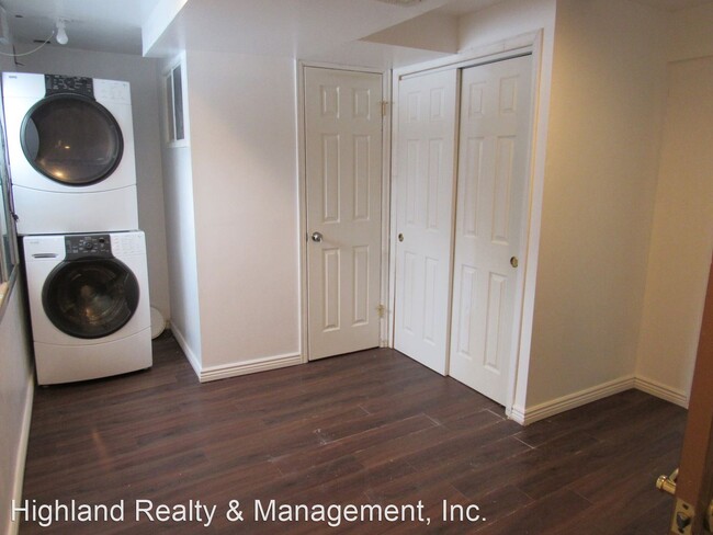 Building Photo - 4 br, 2.5 bath House - 10671 Kipling Way