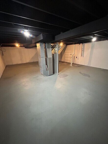 Building Photo - 116 Grether Ave