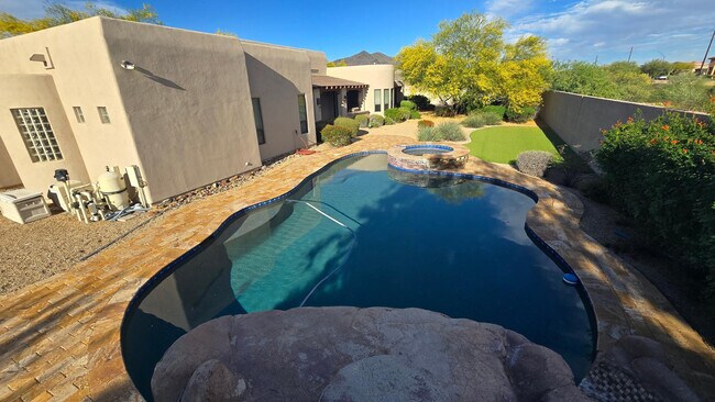 Building Photo - 4485 E Quail Brush Rd