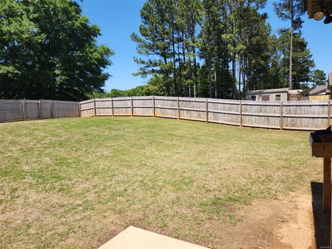 Building Photo - 493 Grove Park Loop