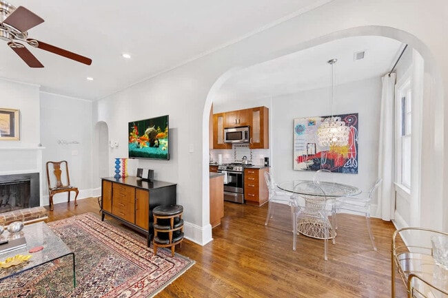 Building Photo - 500 Queens Rd