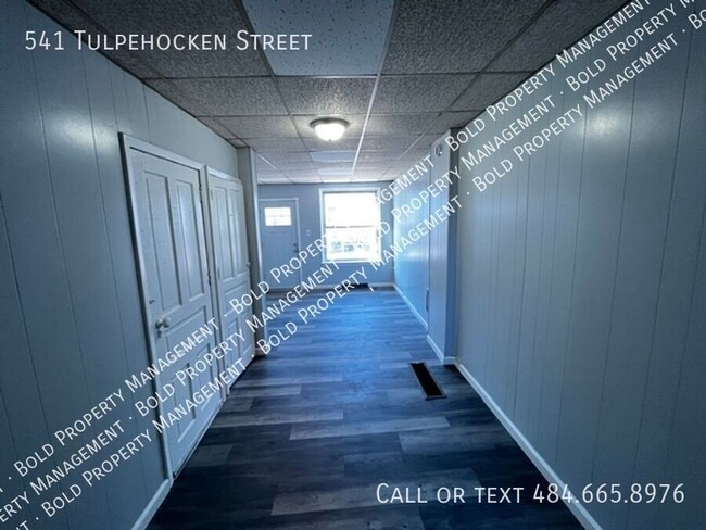 Building Photo - 541 Tulpehocken St