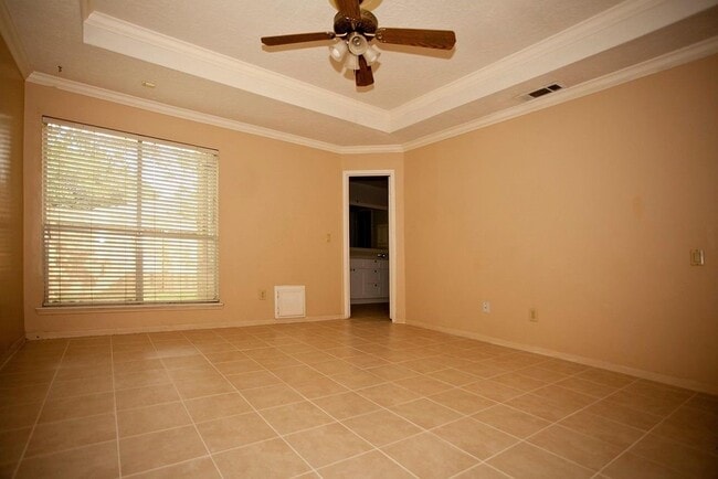 Building Photo - 6318 Crakston St