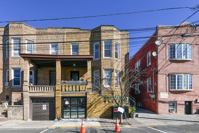 Primary Photo - 1402 8TH St